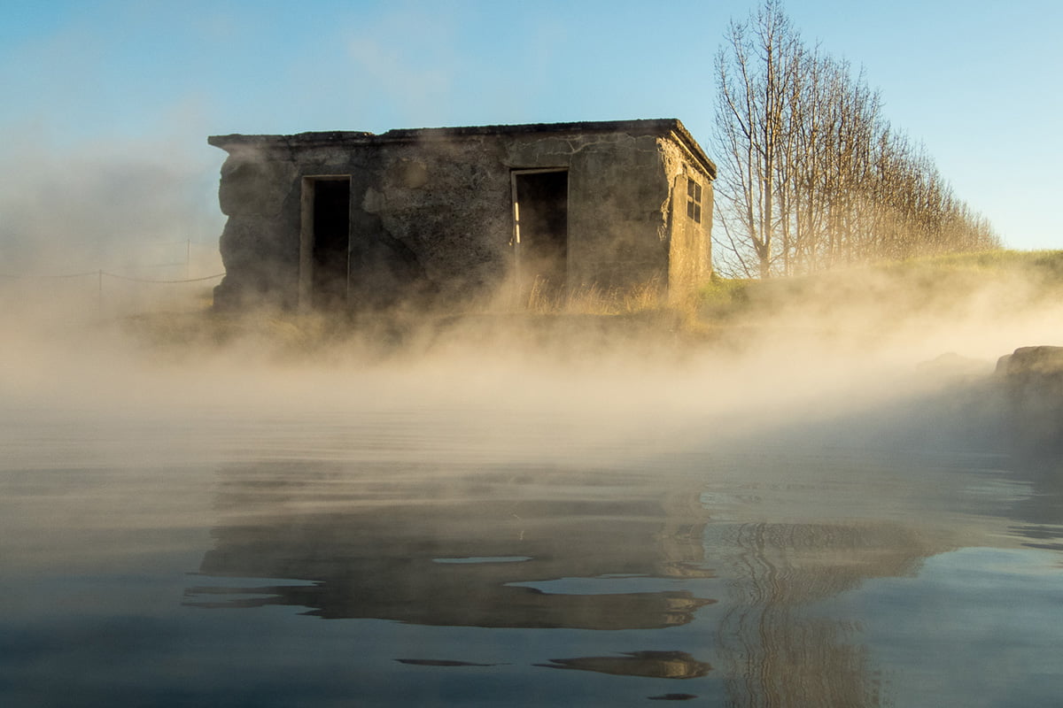 De Secret Lagoon in IJsland