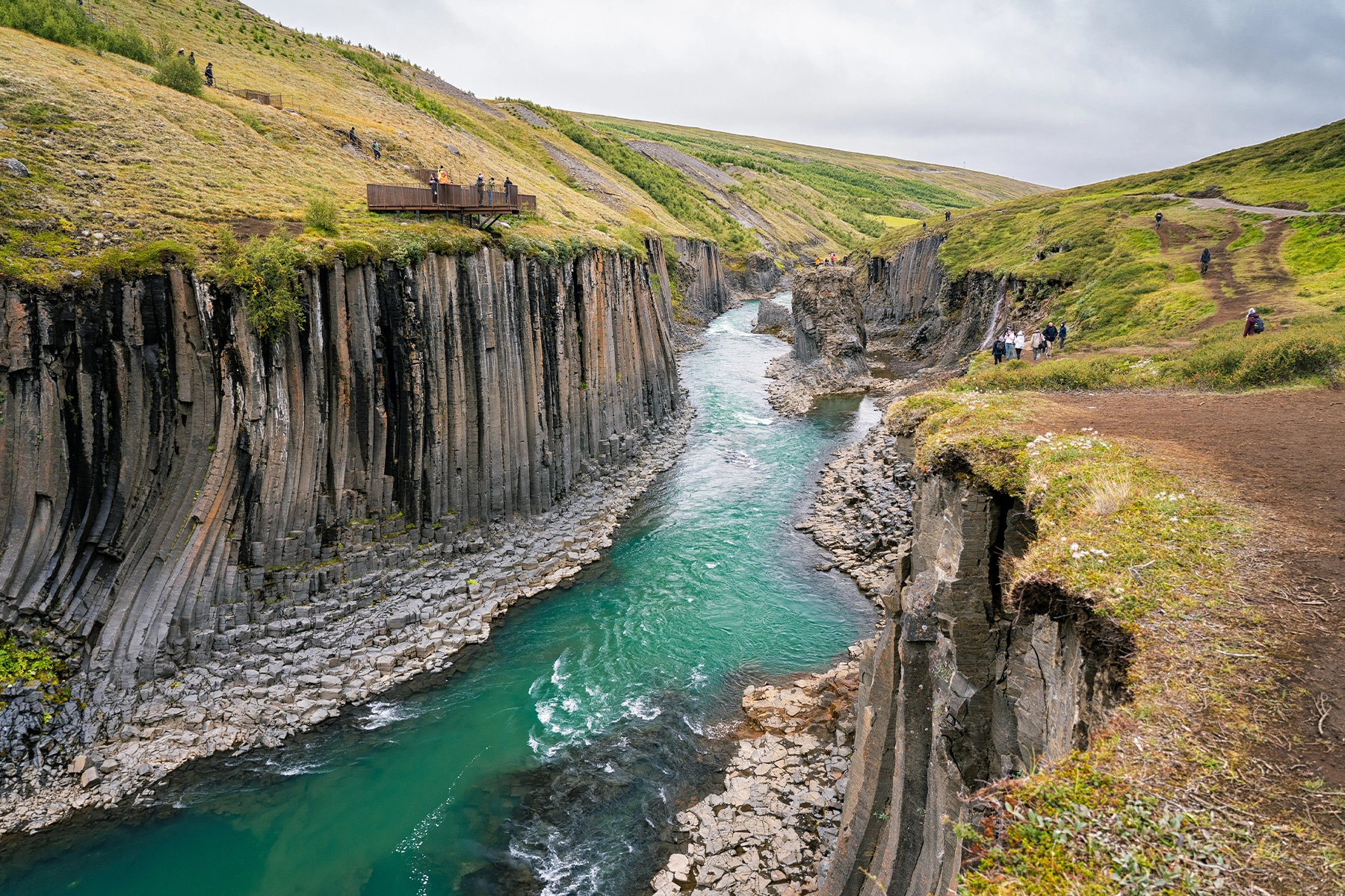 De Stuðlagil kloof in IJsland