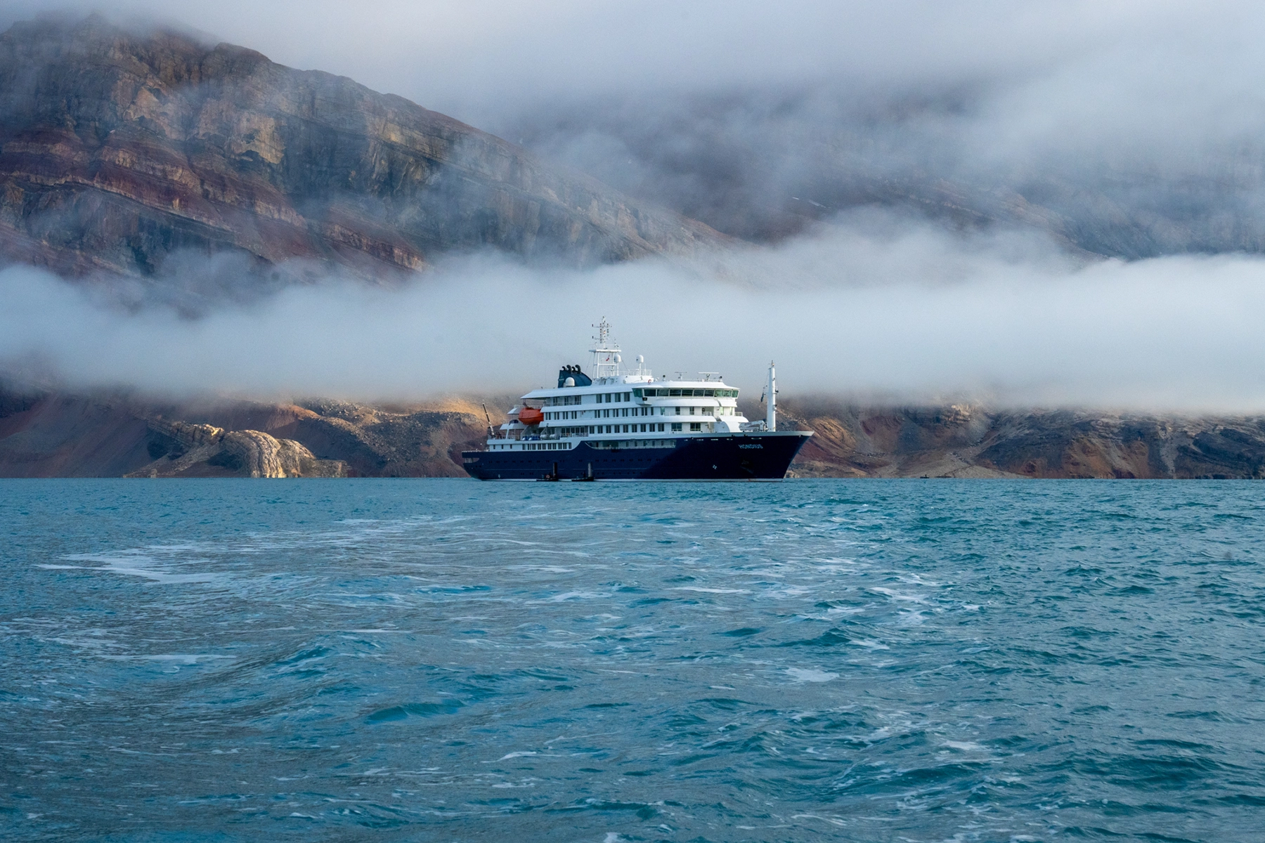 Expeditiecruise naar IJsland met Oceanwide Expeditions