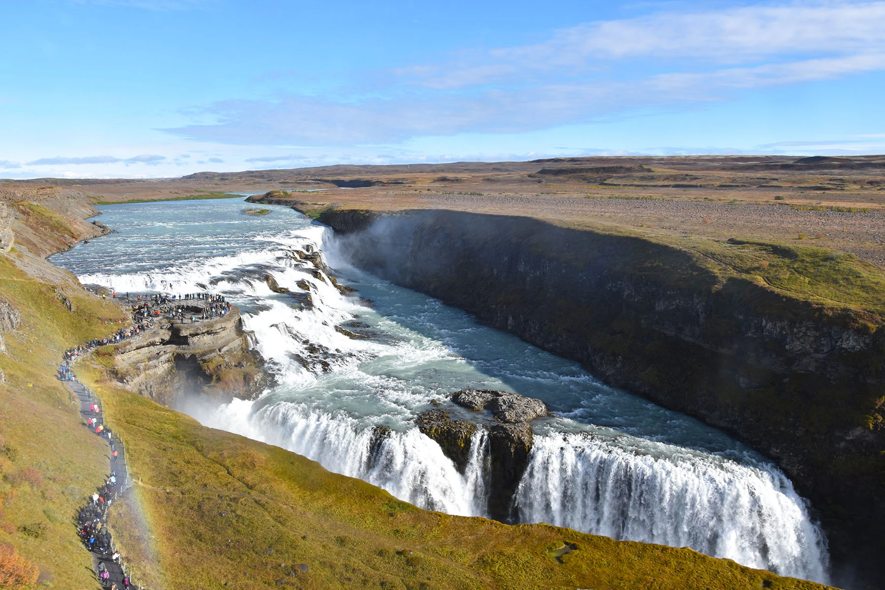 De Gullfoss waterval in IJsland bezoeken met kinderen